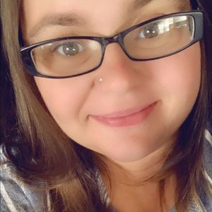 Meet your Posher, Priscilla